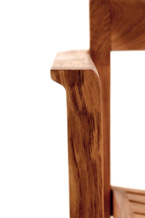 30120 Amazon Lite N Easy Teak Oil applied on horizon armchair armrest on white background