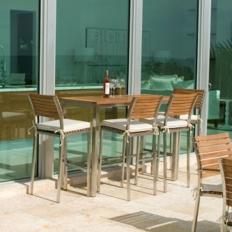 5 ft Vogue Bar Table